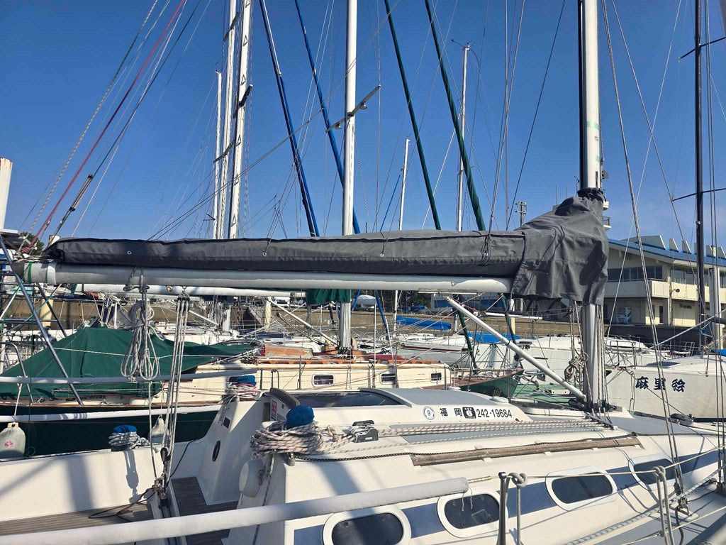 Delighted to share this onboard photos of our Robship Stack Pack Sail